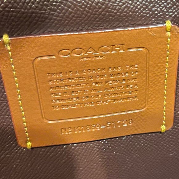 Coach bag great condition. 🚫🚫🚫trades. - Picture 12 of 12